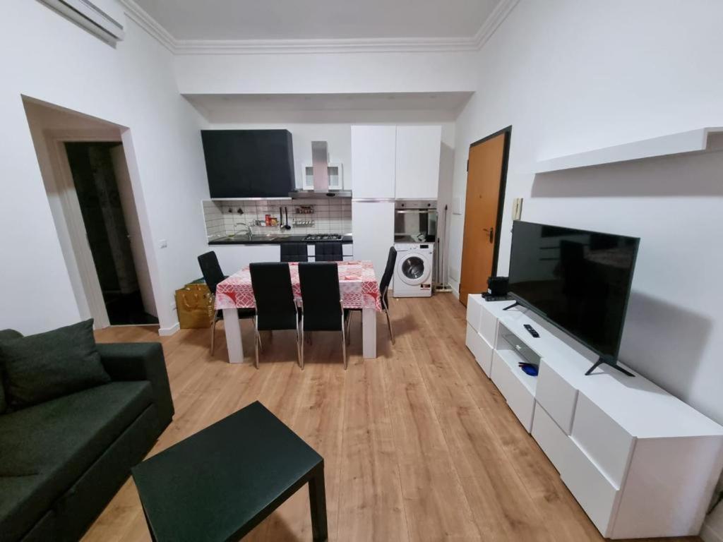 Piazza Colombo-Apartments Sanremo Eksteriør bilde